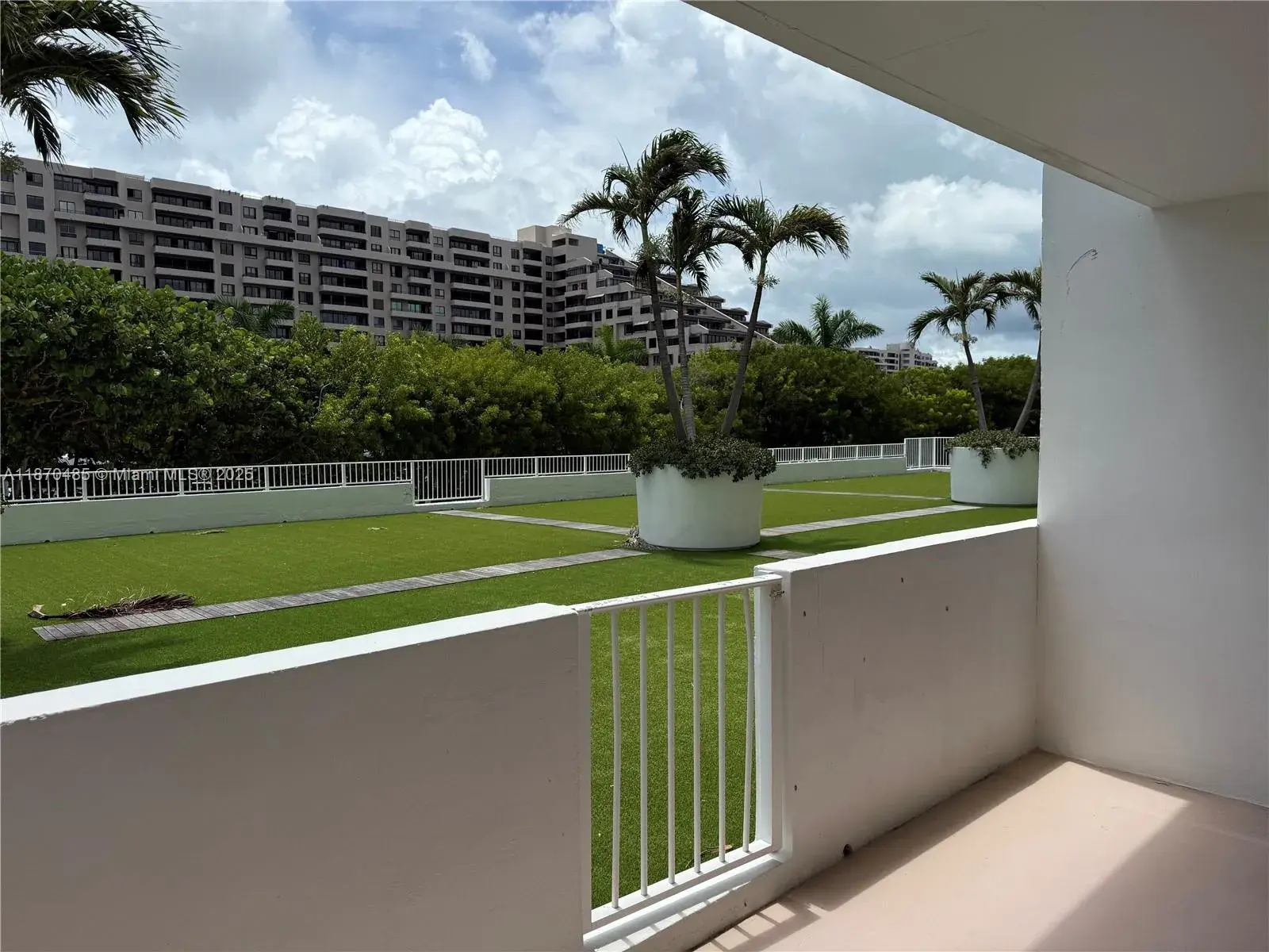 199 Ocean Lane Dr # 203, Key Biscayne FL 33149