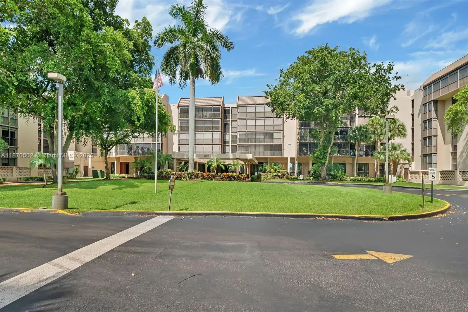 2 bedroom 2 bath Residential for sale at 2804 N 46th Ave # C430, Hollywood FL 33021
