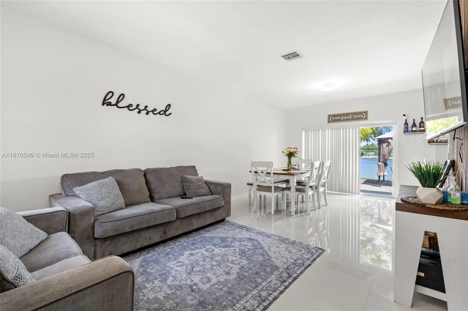 8559 SW 214th Ln, Cutler Bay FL 33189