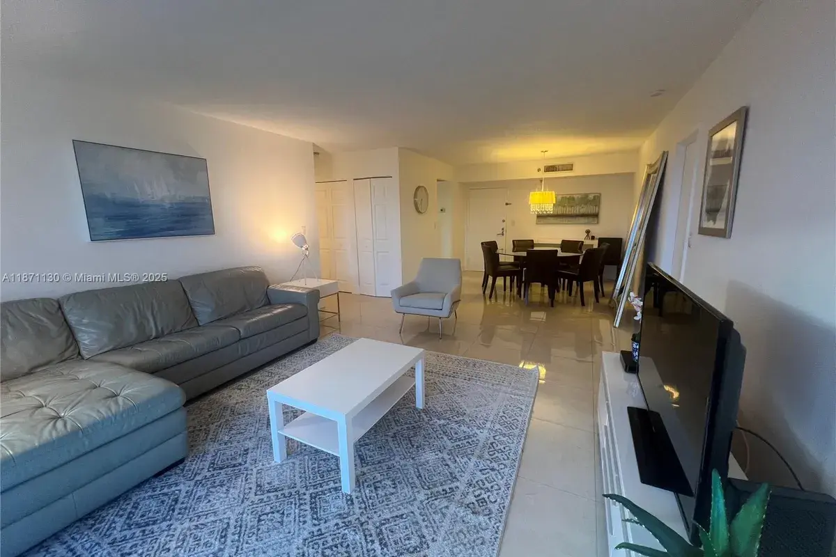 3300 NE 192nd St # 705, Aventura FL 33180