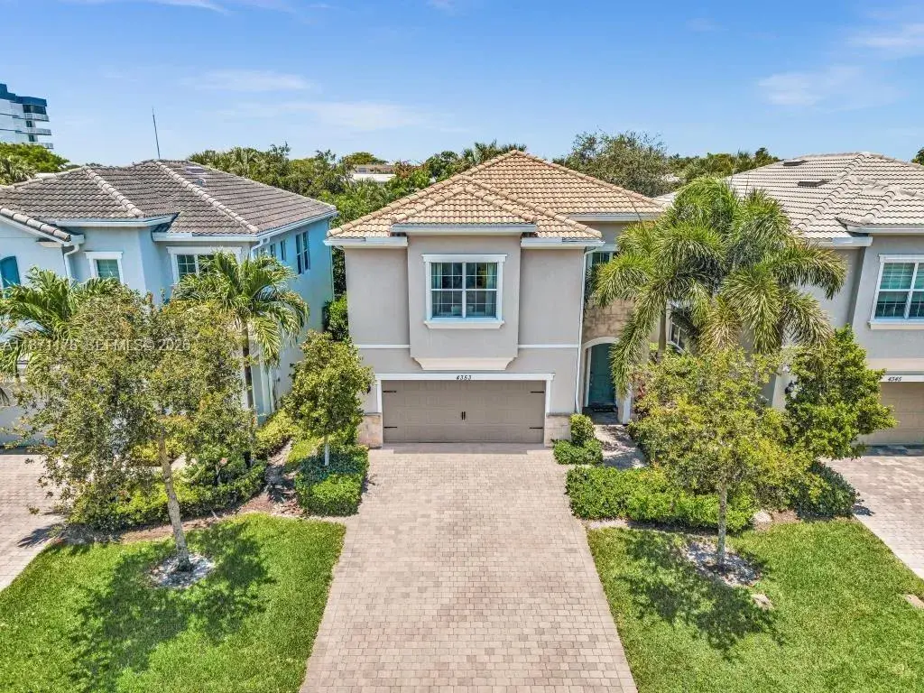 4 bedroom 2 bath Residential for sale at 4353 Large Leaf Ln, Hollywood FL 33021
