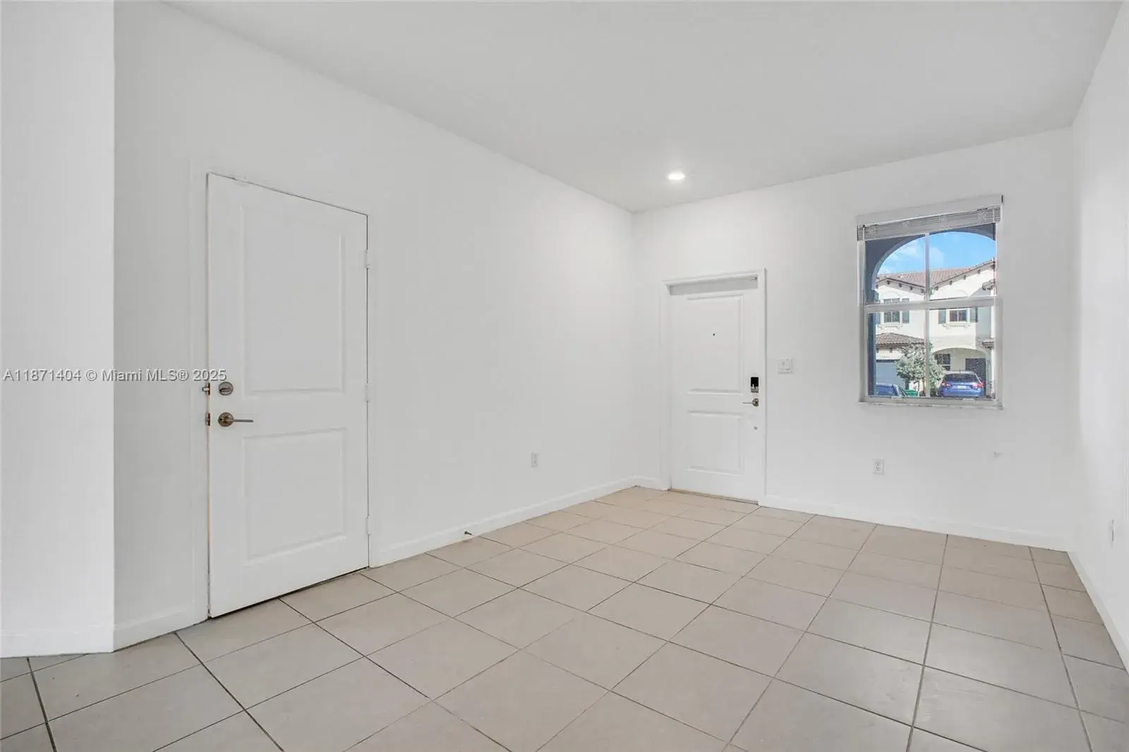 12609 NW 23rd Pl, Miami FL 33167