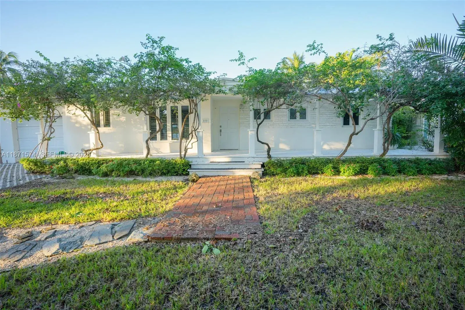3 bedroom 2 bath for rent at 355 Redwood Ln, Key Biscayne FL 33149