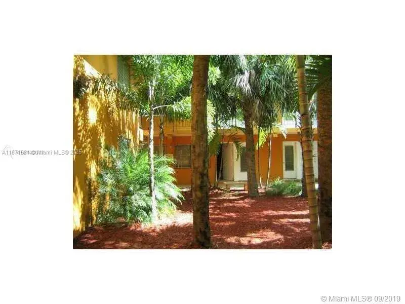 7901 SW 64th Ave # 16, South Miami FL 33143