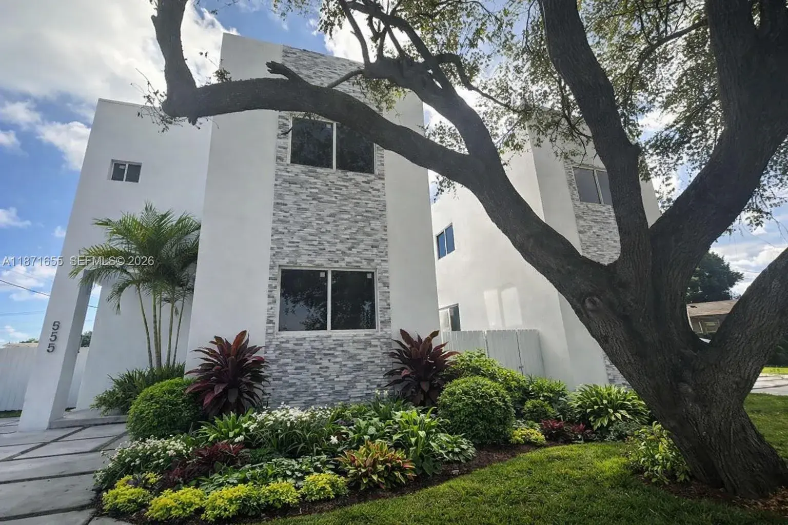 3 bedroom 2 bath Residential for sale at 538 NW 17th Ave, Fort Lauderdale FL 33311
