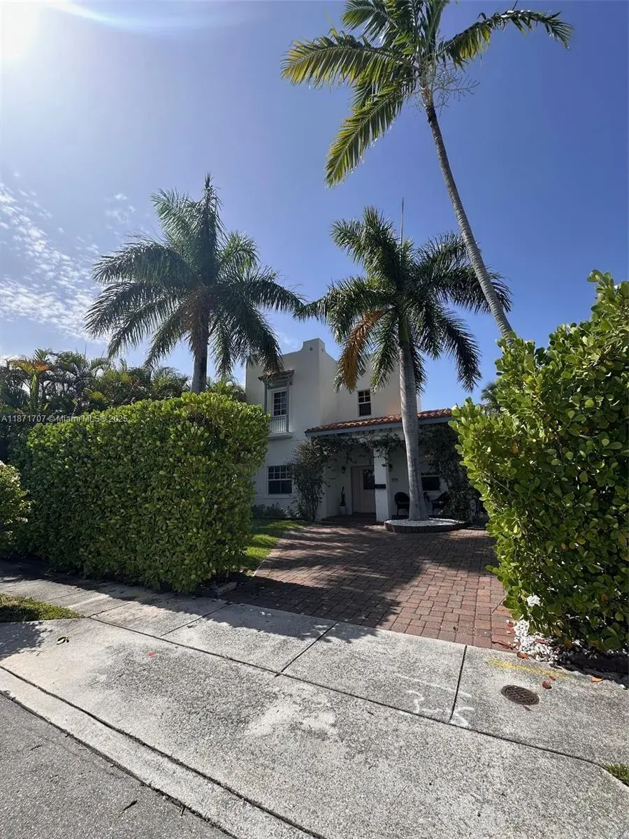 3 bedroom 2 bath Residential Lease for rent at 375 Plymouth Rd, West Palm Beach FL 33405