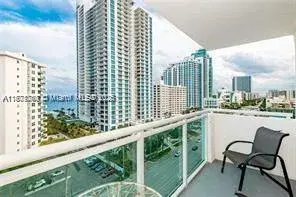 1 bedroom 1 bath Residential for sale at 3000 S Ocean Dr # 1006, Hollywood FL 33019