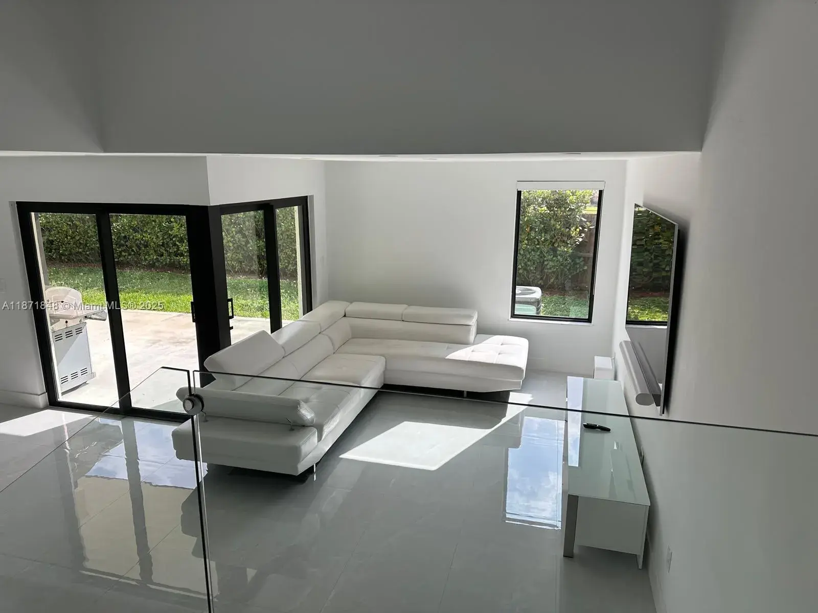 6711 SW 127th Pl, Miami FL 33183