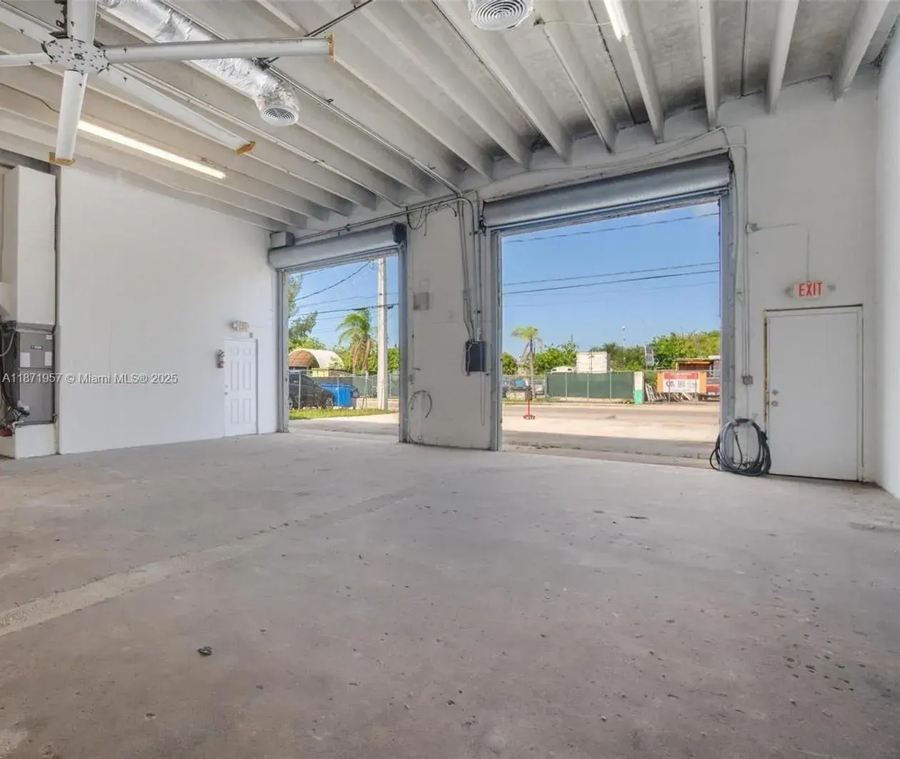Commercial Sale for sale at 2200 SW 58th Ave, West Park FL 33023