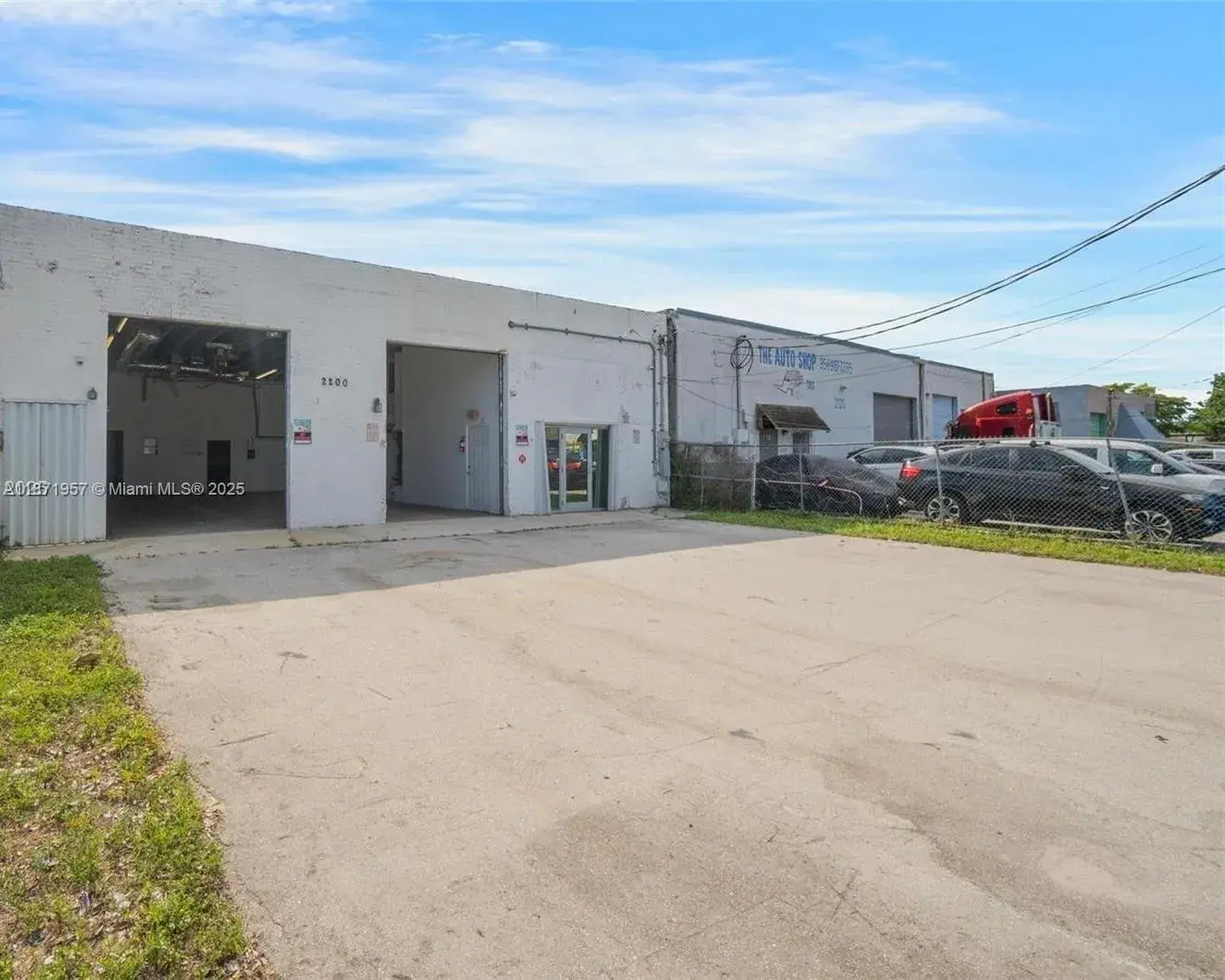 2200 SW 58th Ave, West Park FL 33023