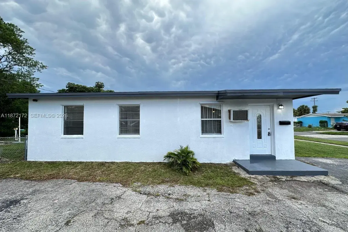 1344 9th St, West Palm Beach FL 33401