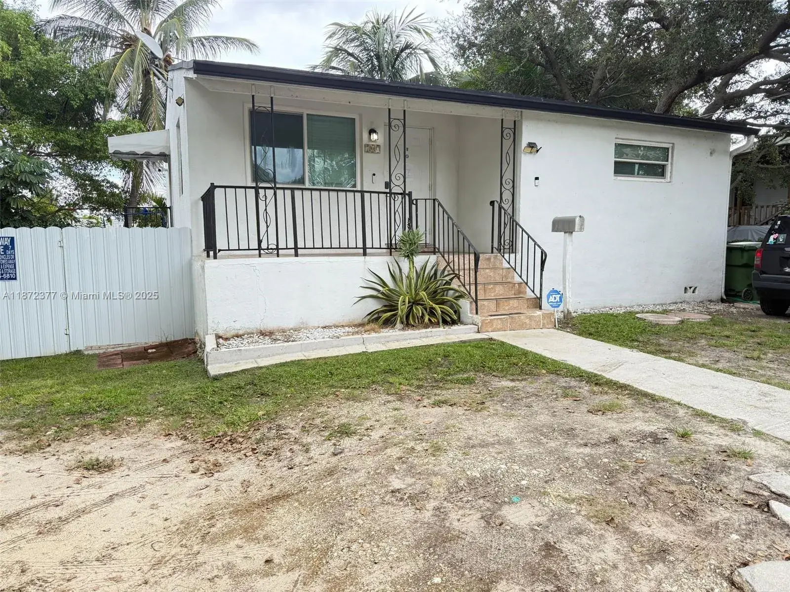 2 bedroom 1 bath Residential for sale at 707 SW 8th Ave, Hallandale Beach FL 33009