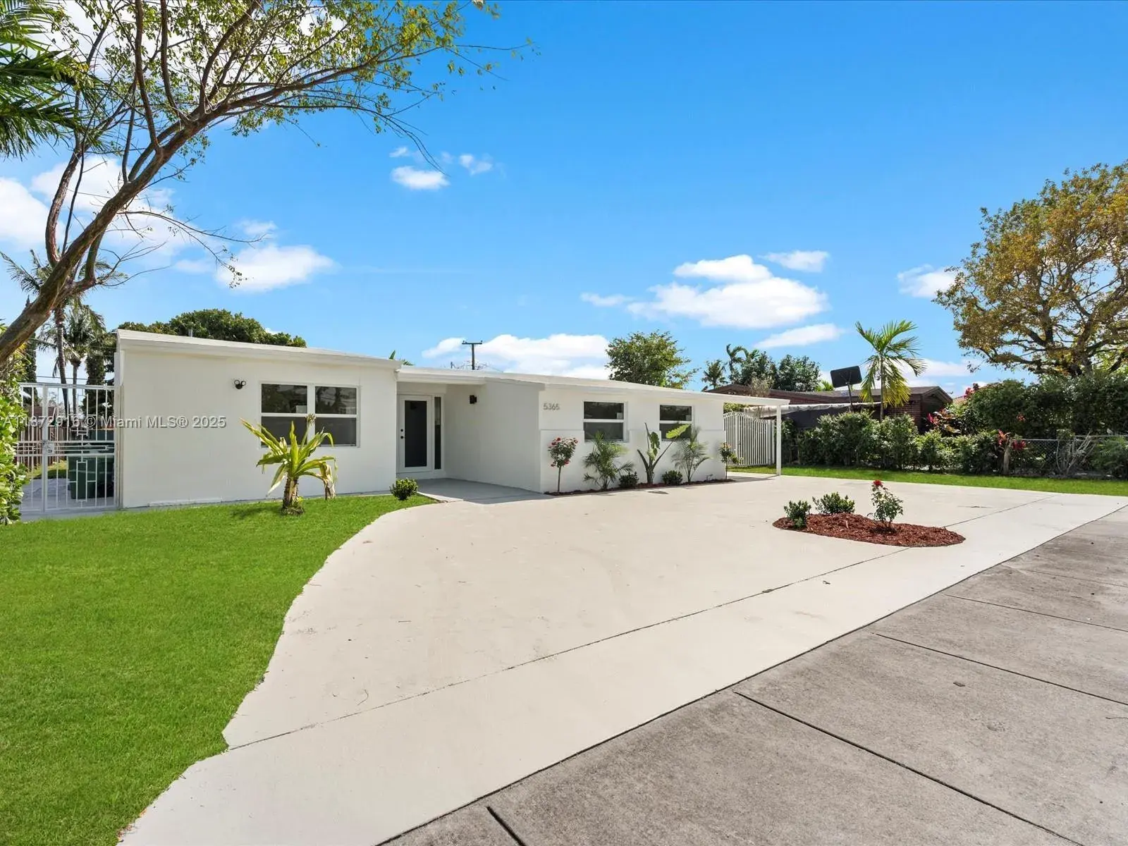 5365 SW 97th Ct, Miami FL 33165