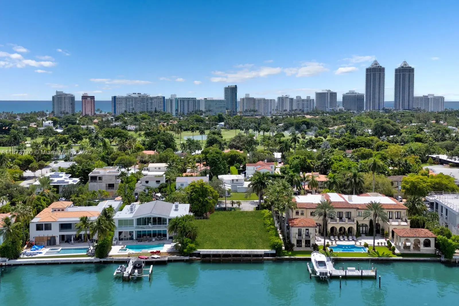 5226 N Bay Rd, Miami Beach FL 33140