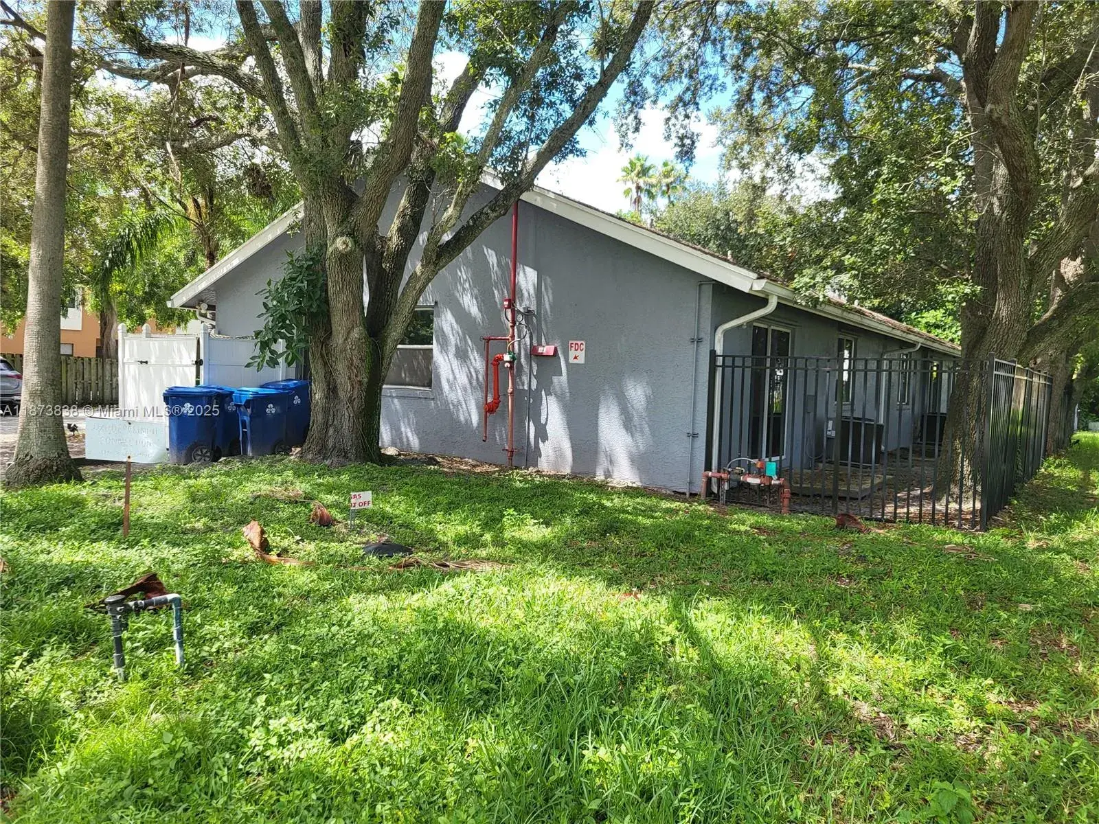 3621 NW 90th Ter, Sunrise FL 33351