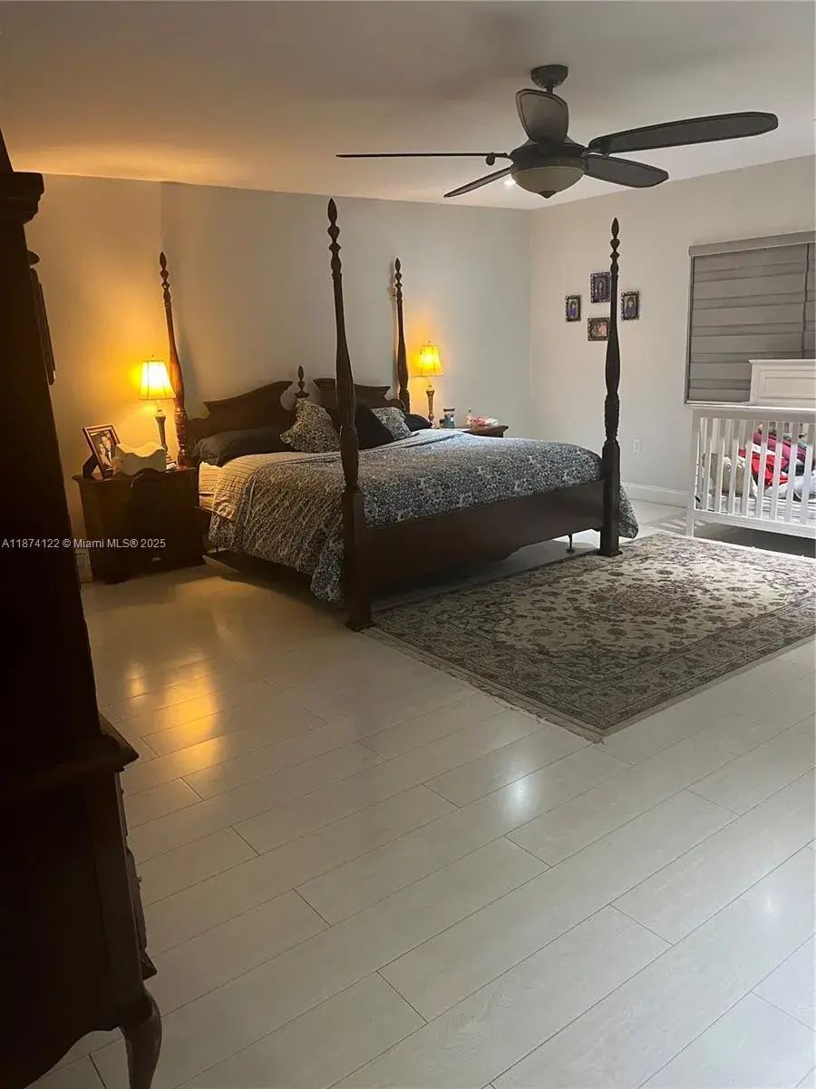 5 bedroom 4 bath Residential for sale at 7521 SW 57th Ter, Miami FL 33143