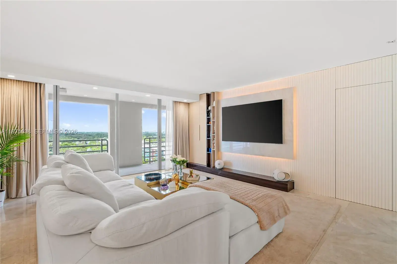 2 bedroom 2 bath Residential for sale at 2025 Brickell Ave # 1705, Miami FL 33129
