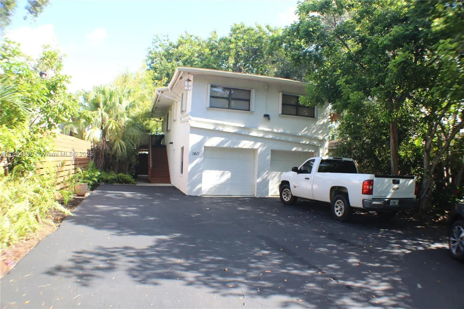 3 bedroom 2 bath Residential for sale at 1411 SW 24th Ct, Fort Lauderdale FL 33315