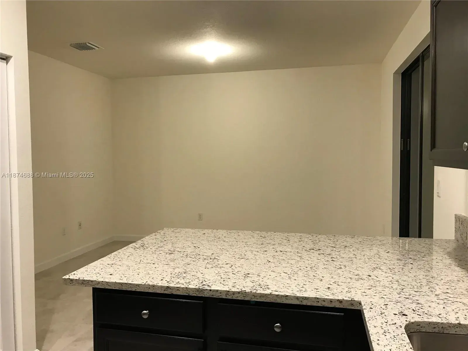 10390 W 33rd Ln, Hialeah FL 33018