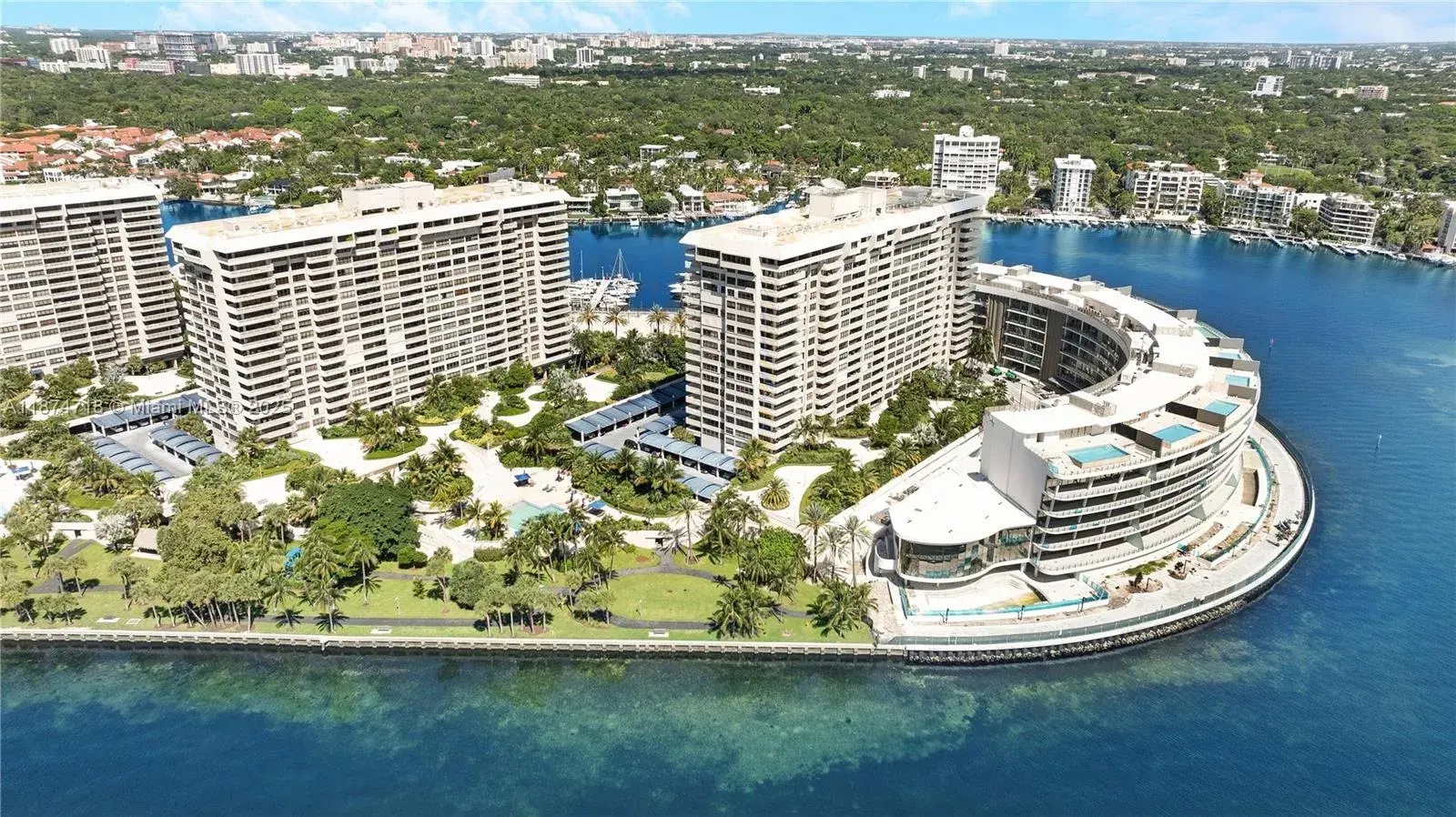 2 bedroom 2 bath Residential for sale at 3 Grove Isle Dr # C1108, Miami FL 33133