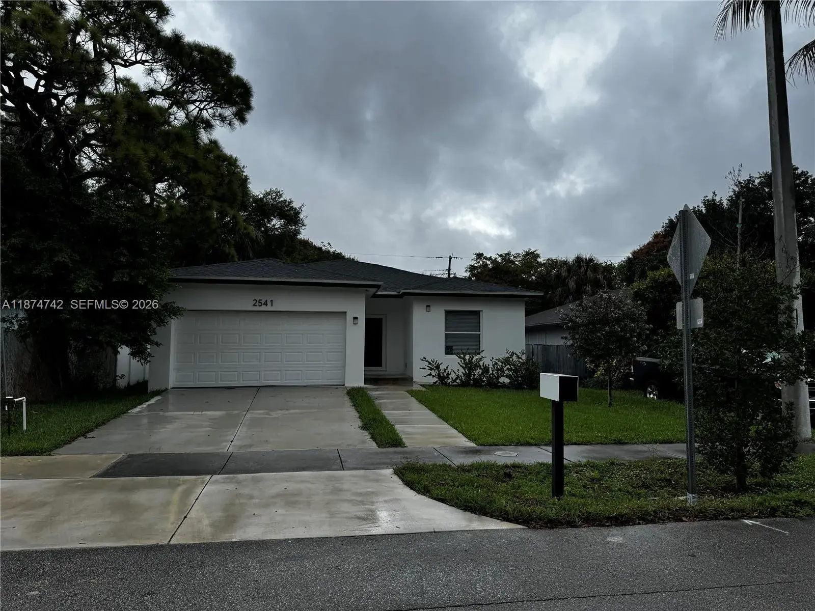3 bedroom 3 bath Residential for sale at 2541 NW 9th St, Fort Lauderdale FL 33311