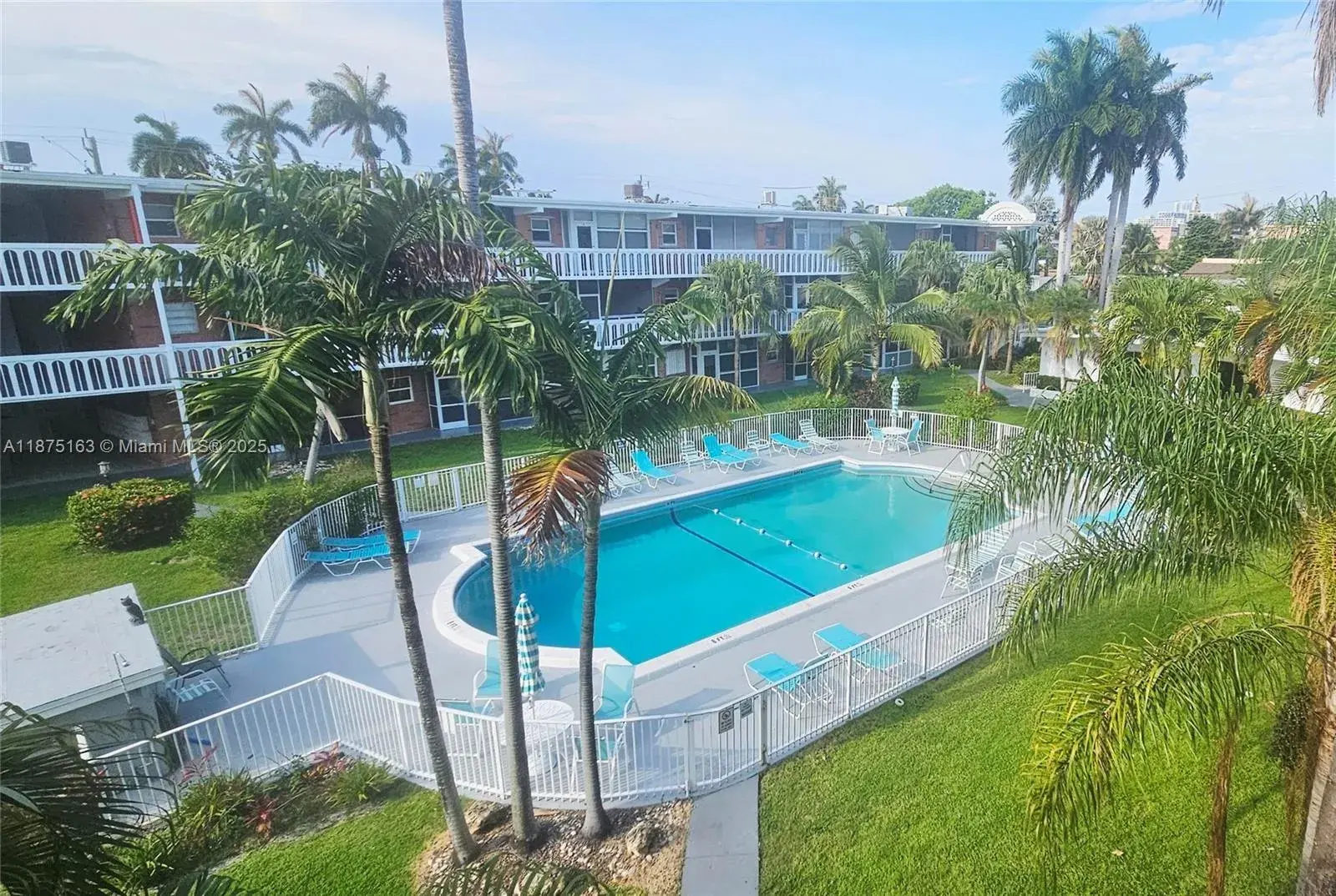 141 NE 10th Ave # 22C, Hallandale Beach FL 33009