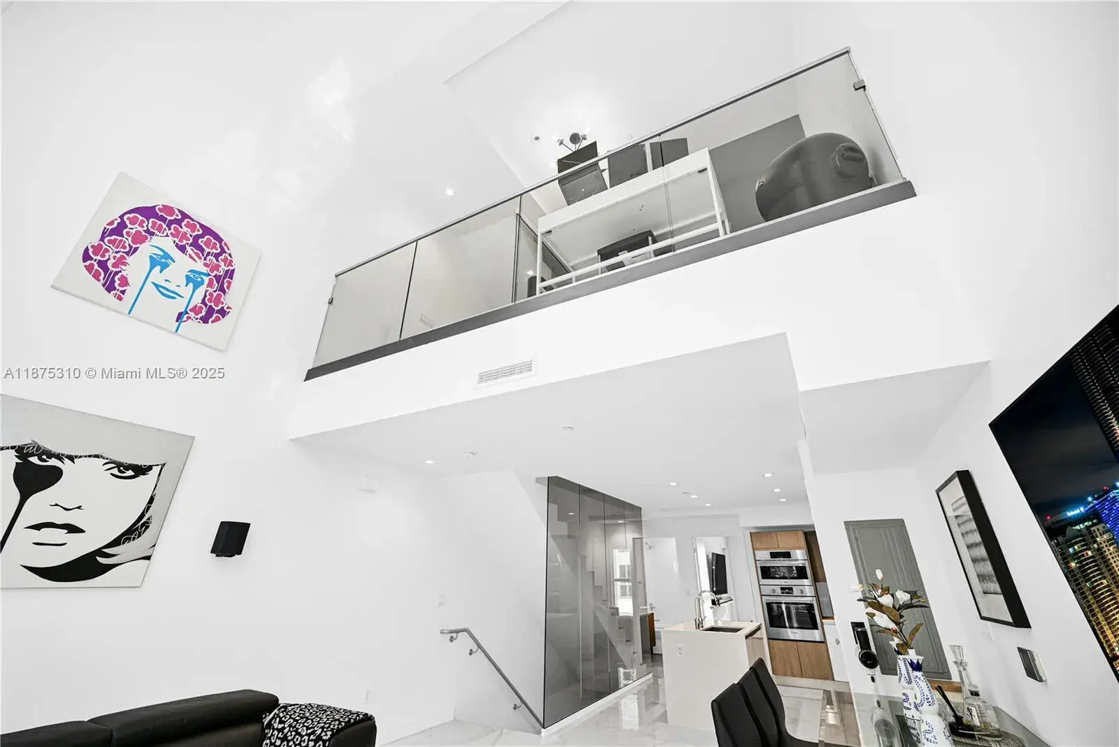 455 NE 39th St # 205, Miami FL 33137