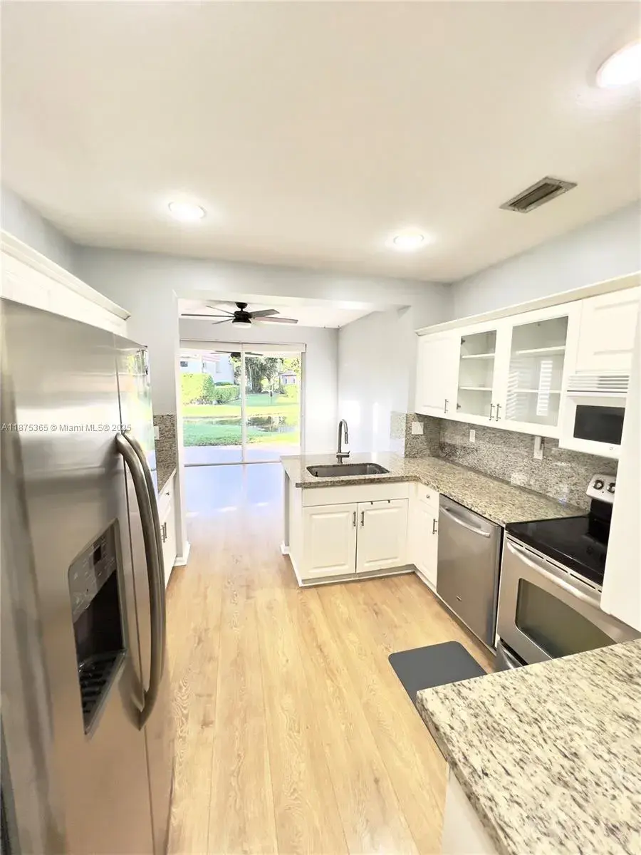 12625 NW 56th St, Coral Springs FL 33076