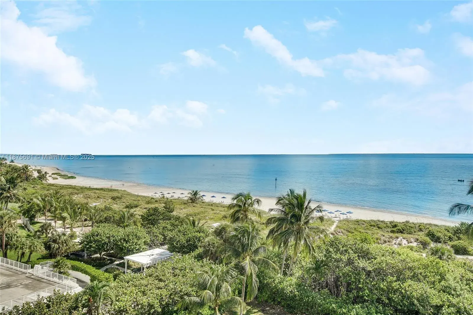 1 bedroom 1 bath for sale at 200 Ocean Lane Dr # 703, Key Biscayne FL 33149
