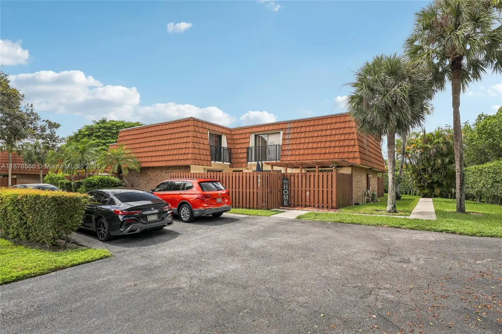 3 bedroom 2 bath Residential for sale at 751 SW 120th way, Davie FL 33325