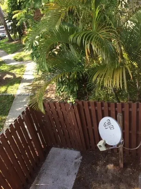 17 Crossings Cir, Boynton Beach FL 33435