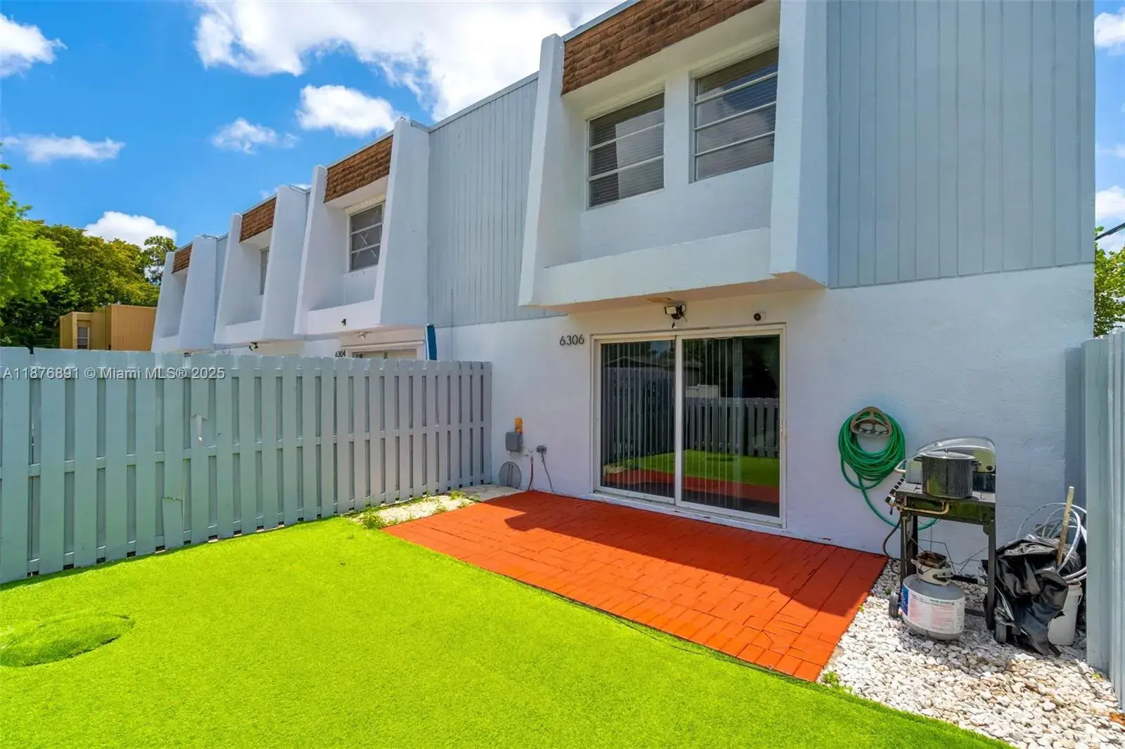 3 bedroom 2 bath Residential for sale at 6306 Moseley St # 1, Hollywood FL 33024