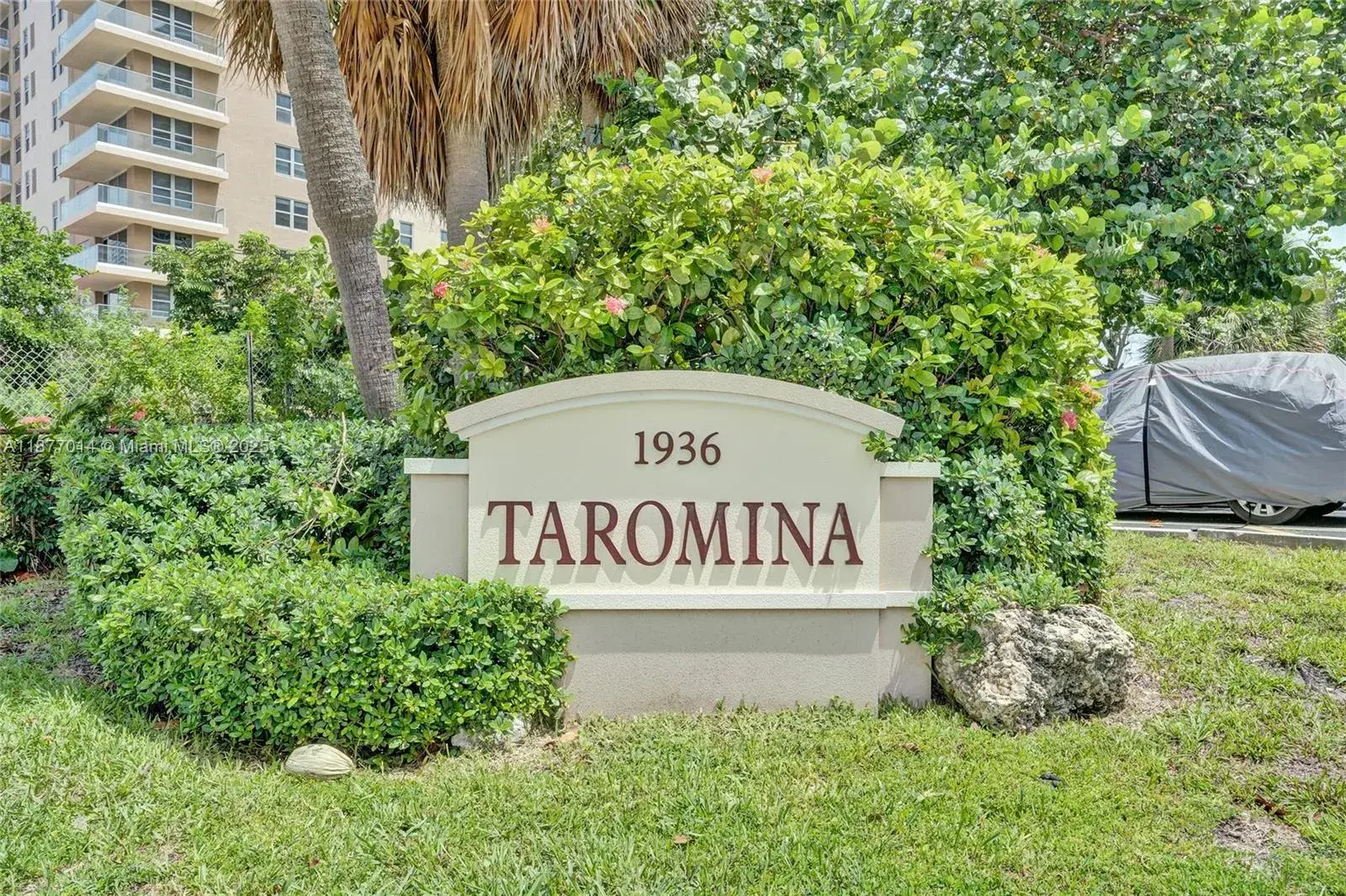 1936 S Ocean Dr # 20D, Hallandale Beach FL 33009