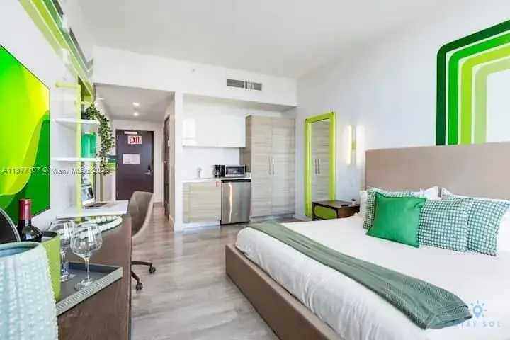 1 bedroom 1 bath Residential for sale at 777 N Ocean Dr # S529, Hollywood FL 33019