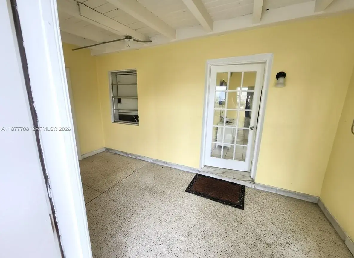 537 NW 20th Ave, Fort Lauderdale FL 33311