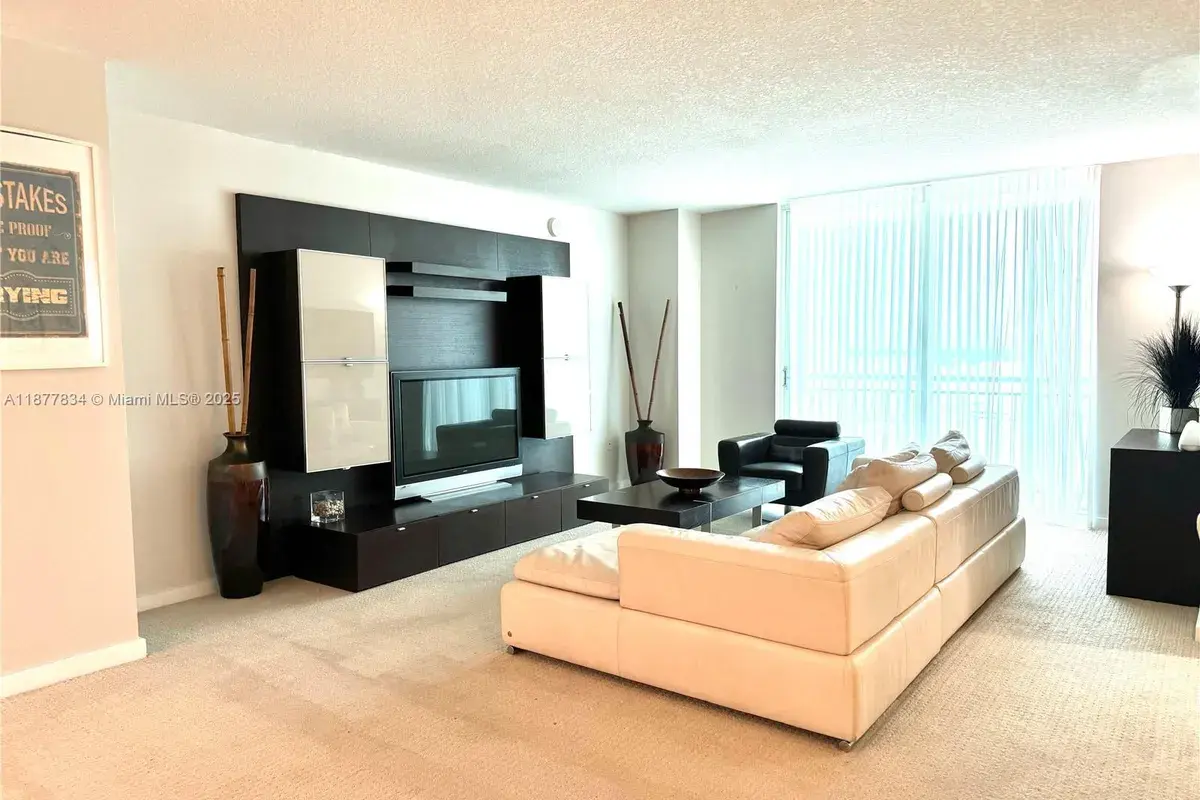 9055 SW 73rd Ct # 1705, Miami FL 33156