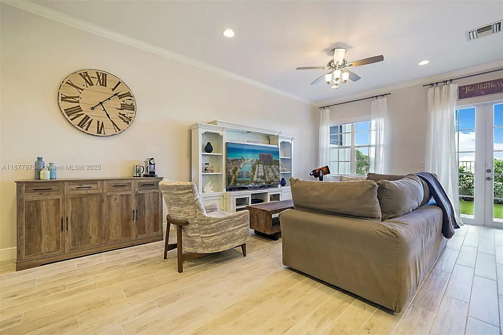 140 Ocean Breeze Dr, Juno Beach FL 33408