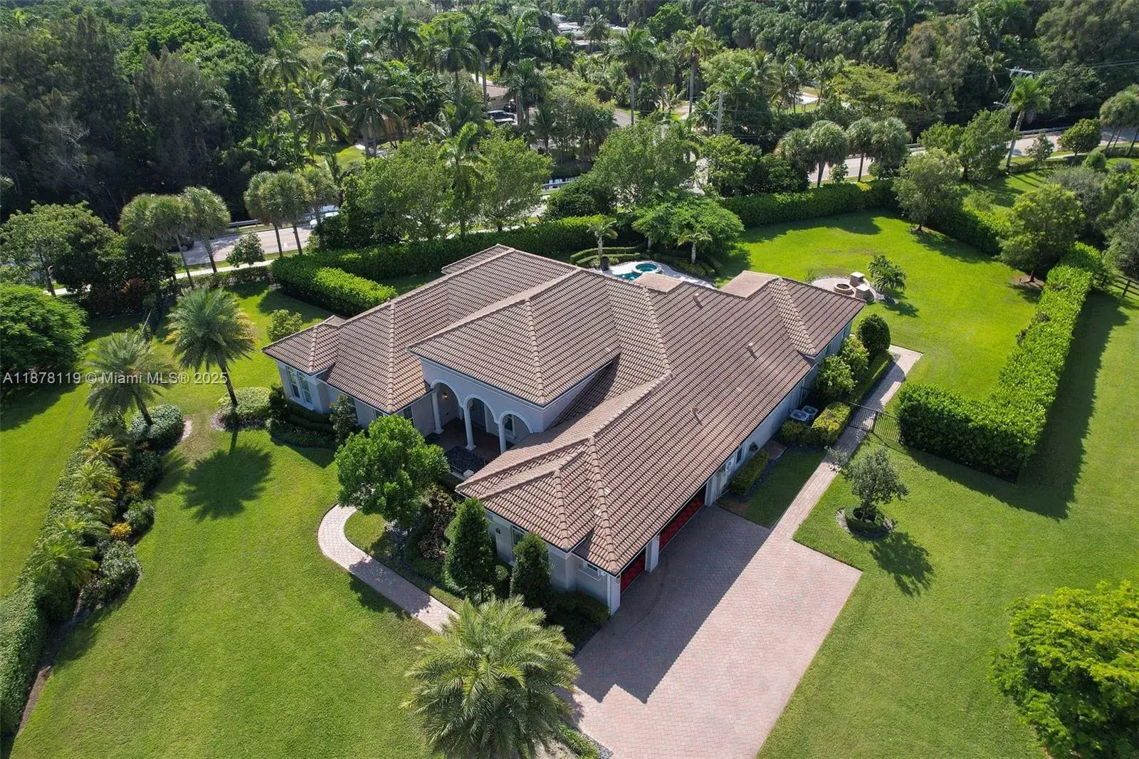 4 bedroom 3 bath Residential for sale at 5795 N Sterling Ranch Dr, Davie FL 33314