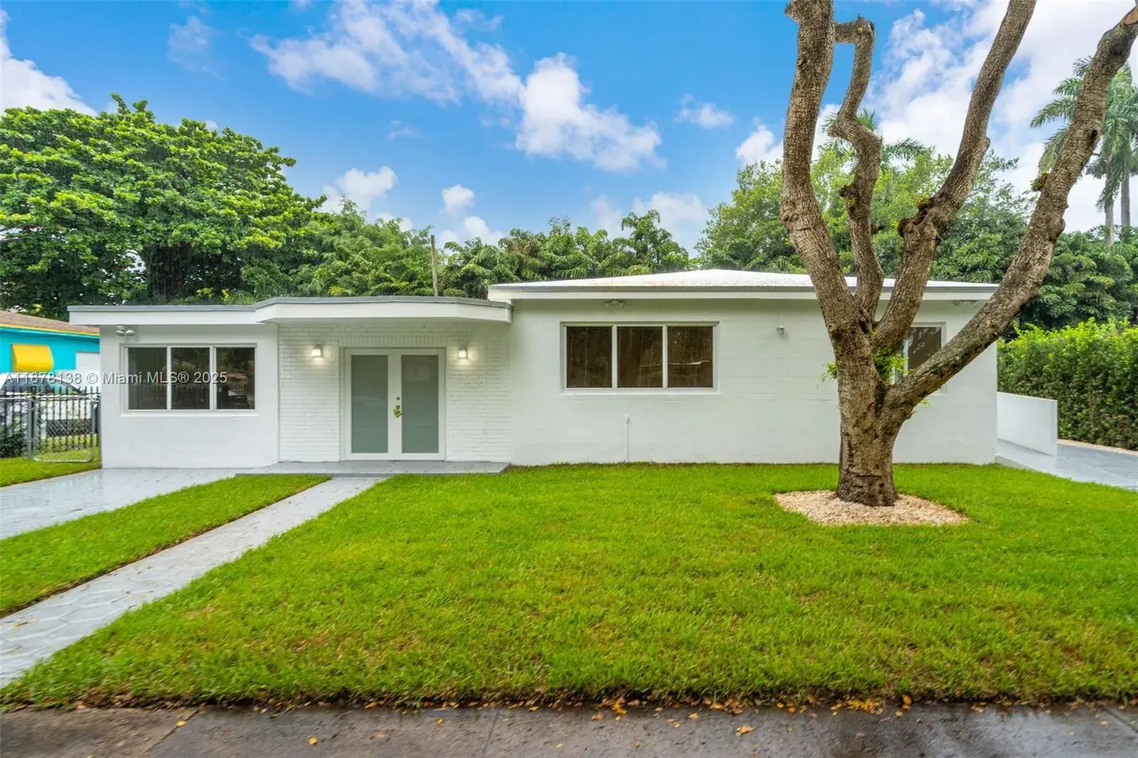4 bedroom 3 bath Residential for sale at 510 NE 155th Ter, Miami FL 33162