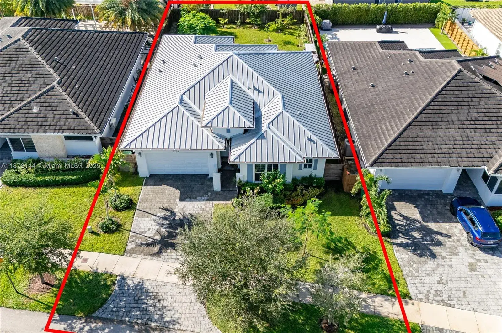 14952 SW 177th Ter, Miami FL 33187 photo 2