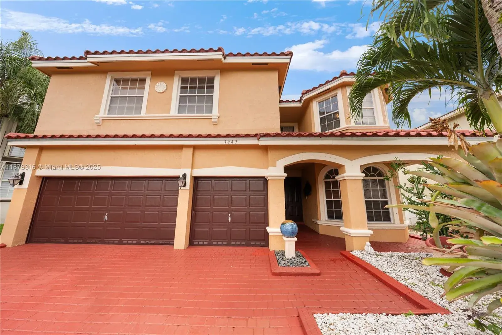 6 bedroom 4 bath Residential for sale at 1443 SW 161st Ave, Pembroke Pines FL 33027