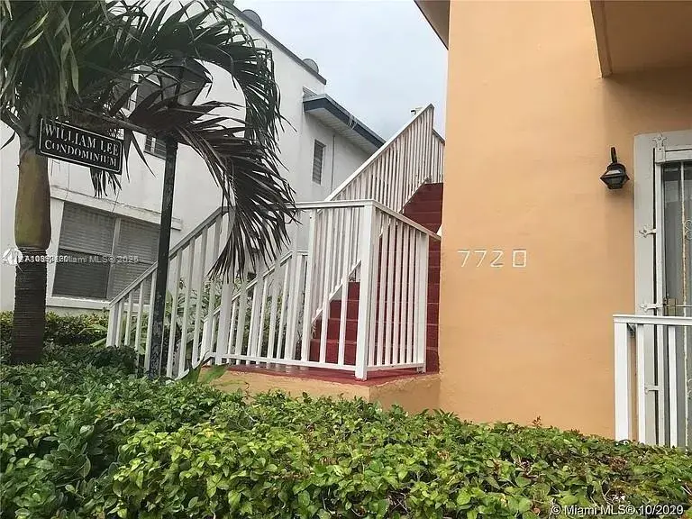 7720 Harding Ave # 6, Miami Beach FL 33141