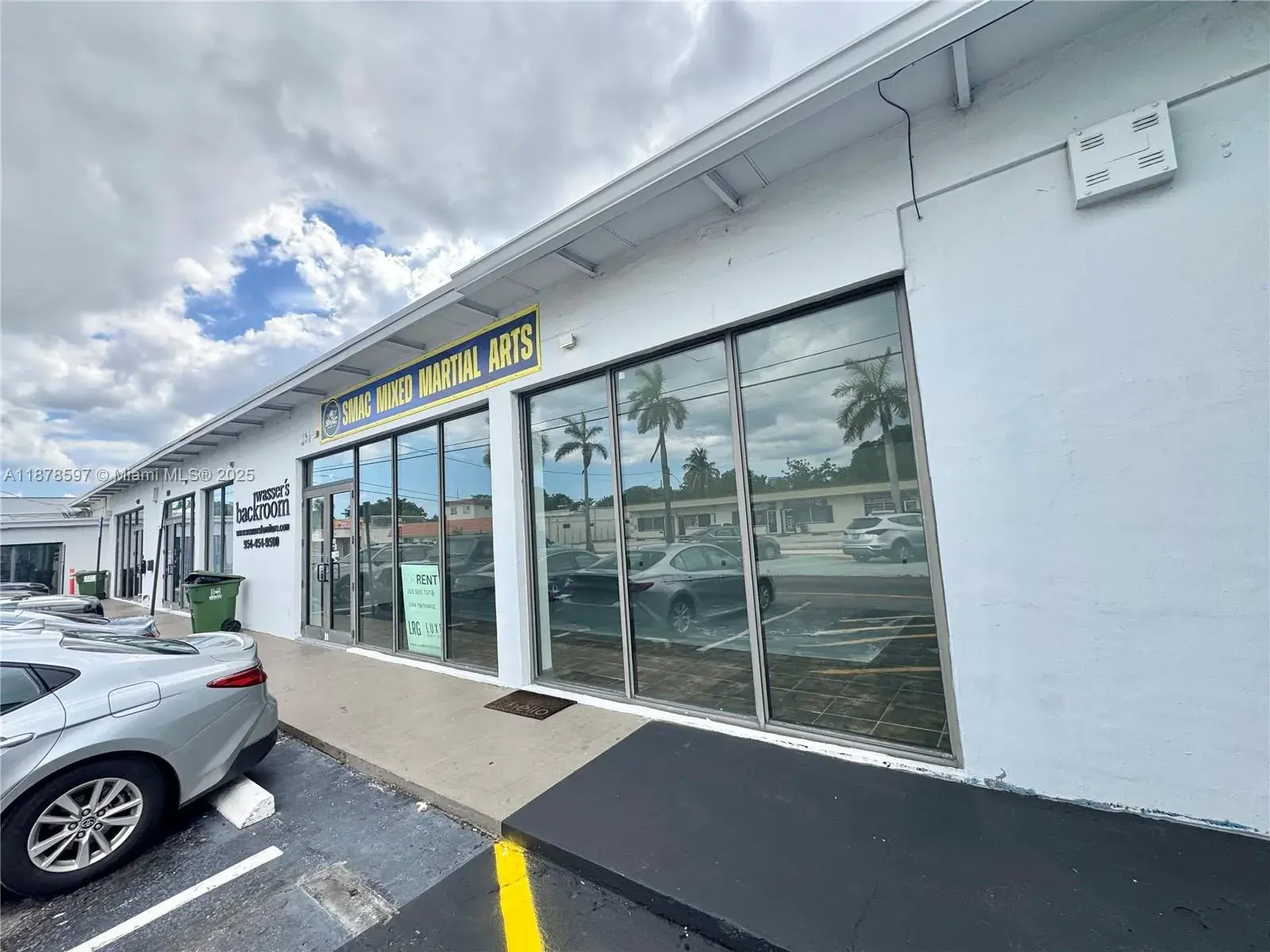Business Opportunity for sale at NE 1st Ave, Hallandale Beach FL 33009