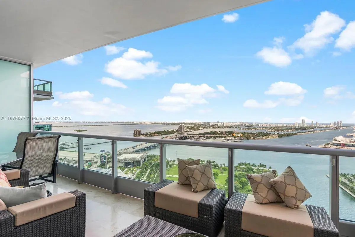 900 Biscayne Blvd # 3709, Miami FL 33132