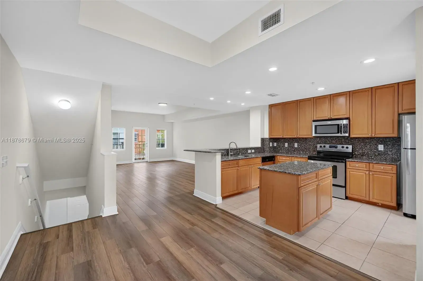 3 bedroom 2 bath Residential for sale at 617 SW 1st Ave, Pompano Beach FL 33060