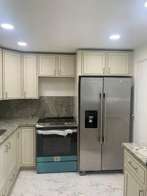 1 bedroom 1 bath Residential Lease for rent at 901 NE 14th Ave # 305, Hallandale Beach FL 33009