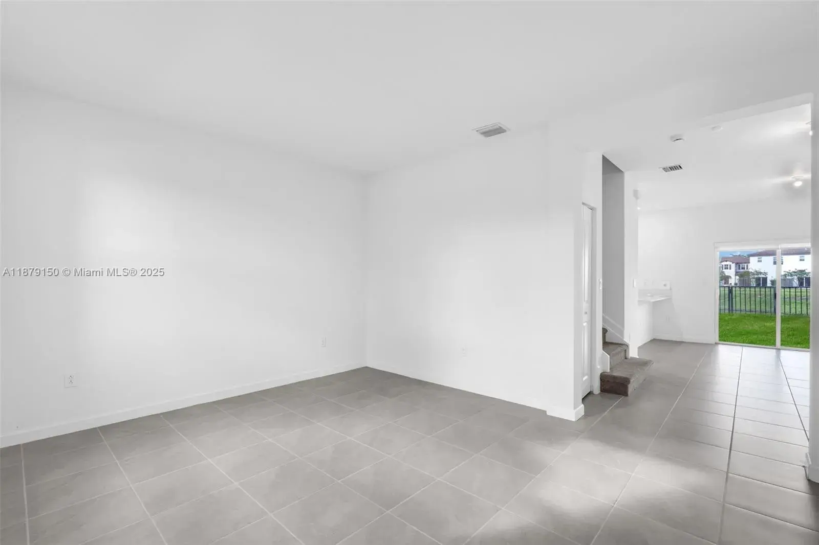 2357 NW 122nd Ter, Miami FL 33167