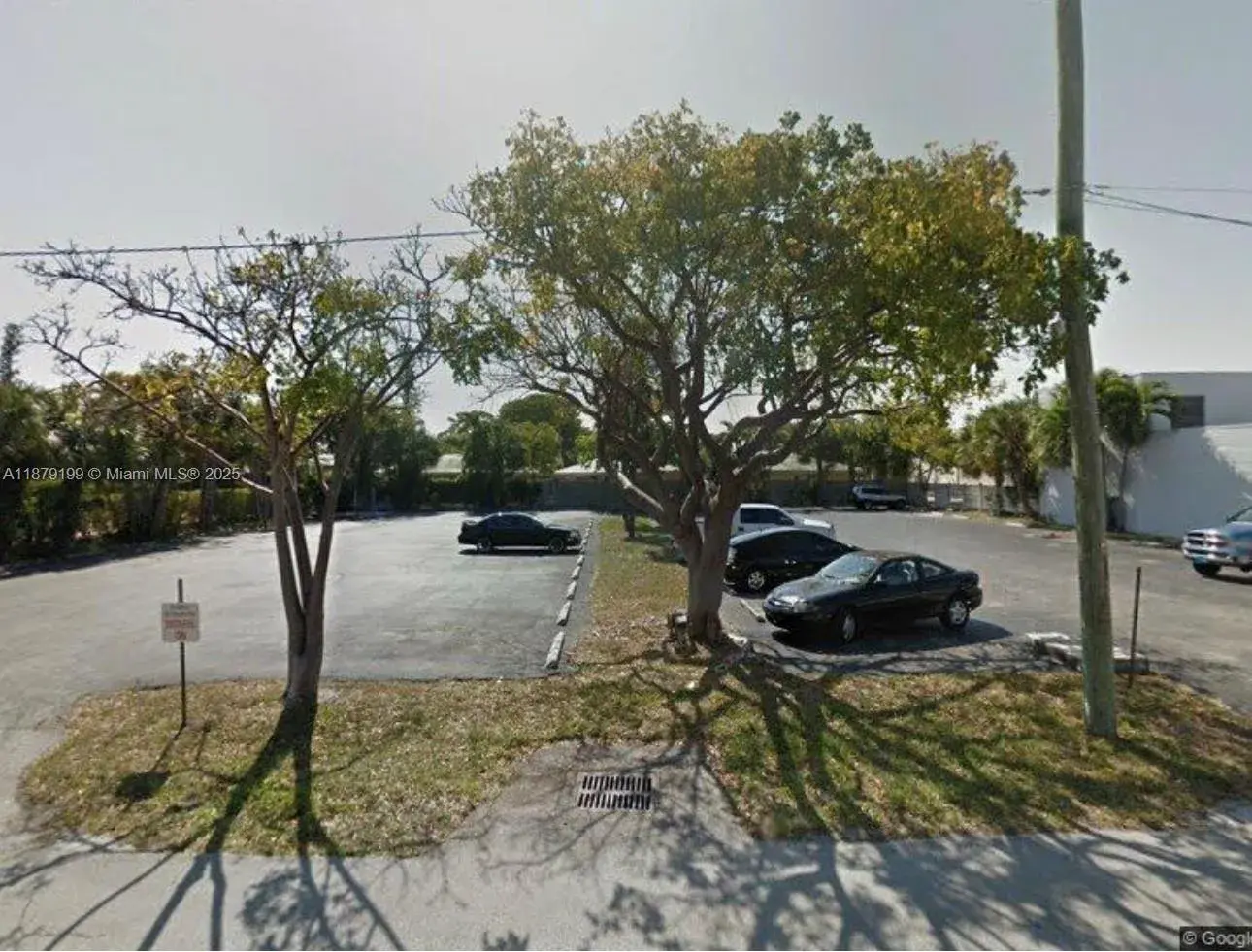 Commercial Sale for sale at 929 NE 17th Way, Fort Lauderdale FL 33304