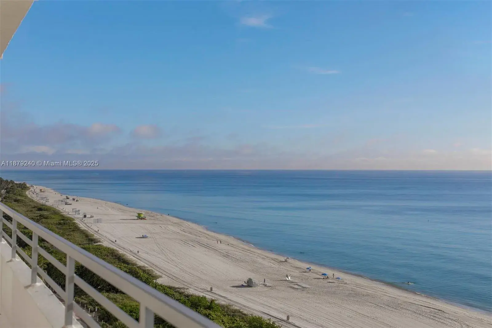 2 bedroom 2 bath for sale at 5555 Collins Ave # 14N, Miami Beach FL 33140