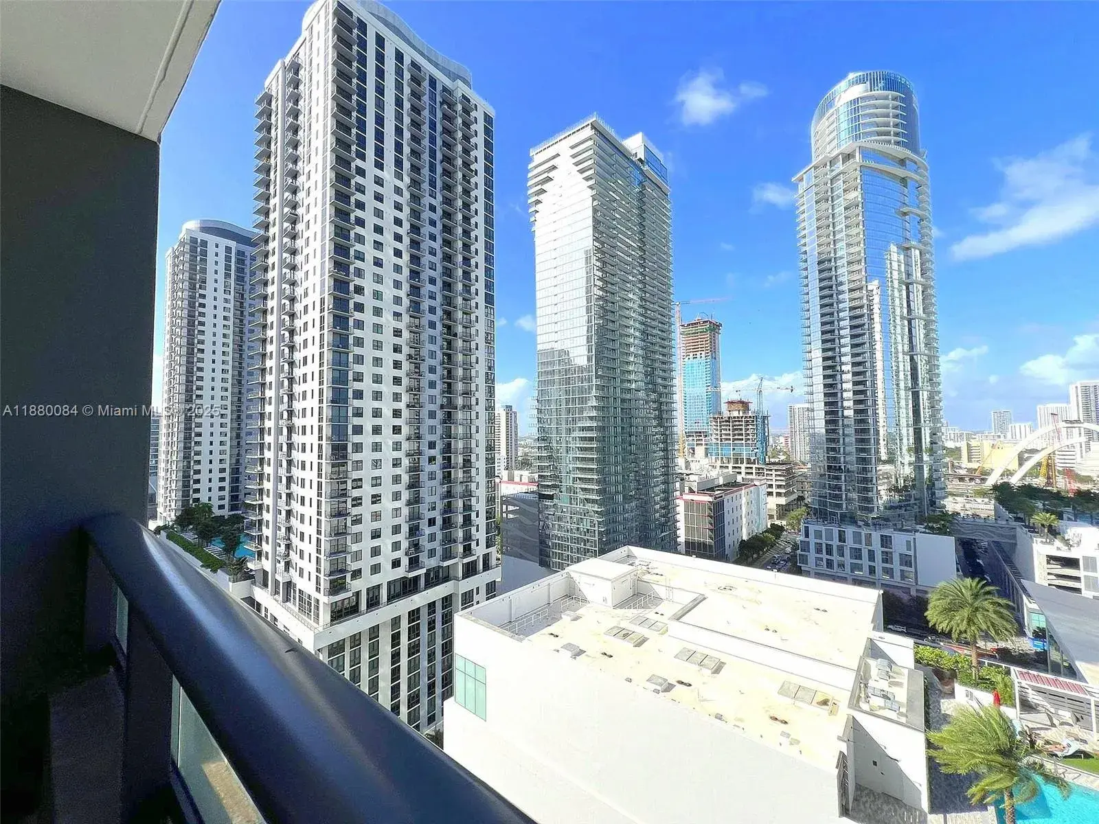 1 bedroom 1 bath Residential for sale at 601 NE 1 AVE # 1602, Miami FL 33132